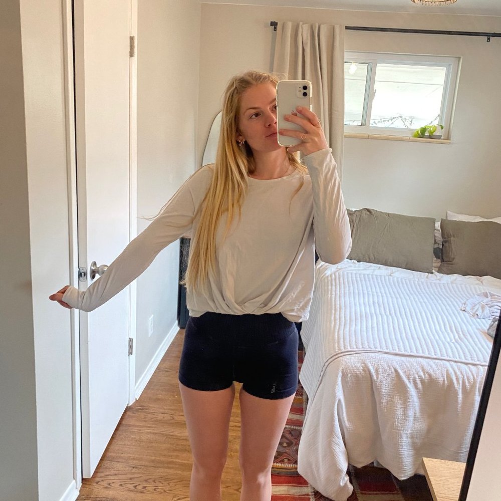 Lululemon Billowed front Long Sleeve Tee